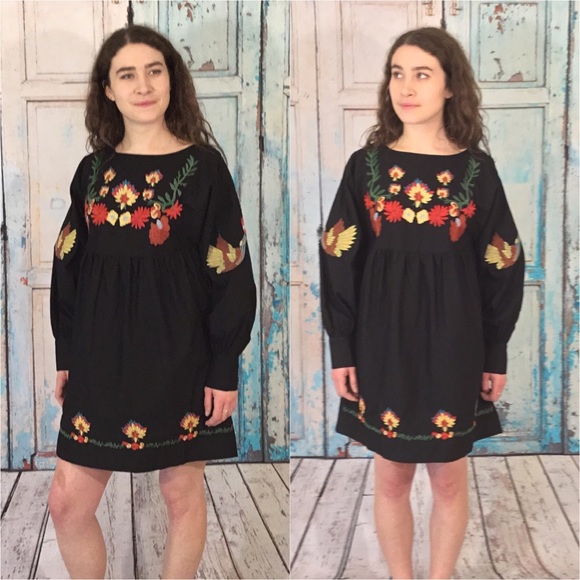 Dresses & Skirts - Embroidered Boho Chic Dress